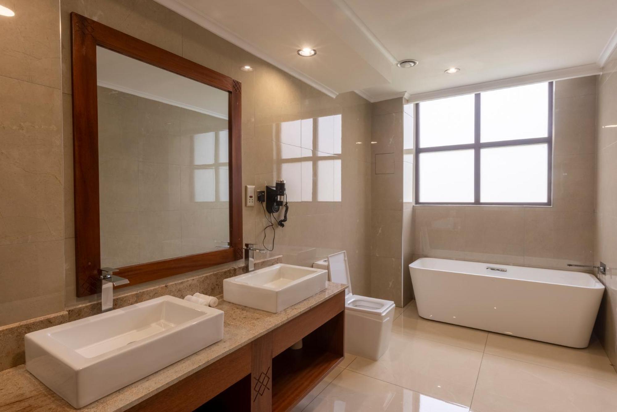 Hermosa Garden Hotel Найроби Екстериор снимка